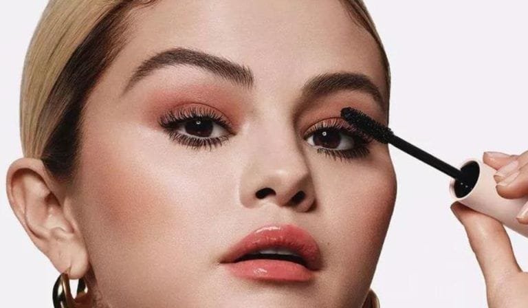 El rímel de Selena Gomez es uno de mis lanzamientos de belleza favoritos del año