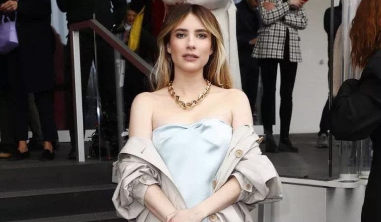 Emma Roberts dio inicio a la primavera con un vestido pastel y calzado metálico