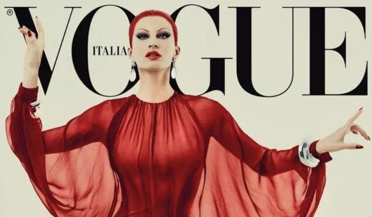 Gisele Bündchen con nuevo look: pelo rojo y cejas delgadas