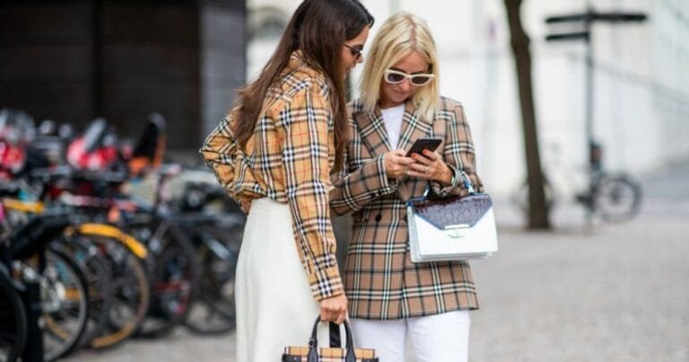 Nueva Adquisición de Burberry: Reforzando su Dominio con Prendas Técnicas Italianas