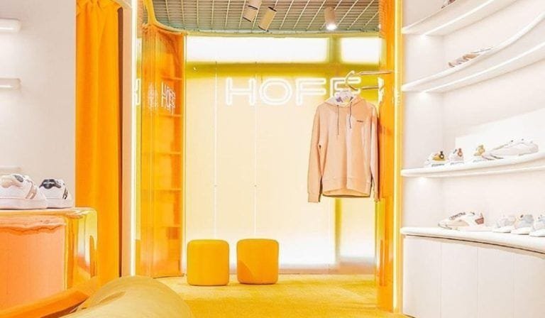 Hoff convierte tiendas en galerías de arte