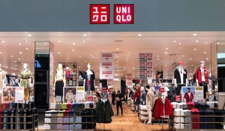 Uniqlo desmiente salida de Rusia