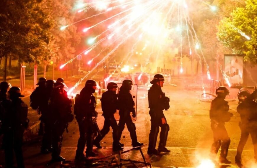 Celine Cancela su Desfile por los Disturbios en Francia