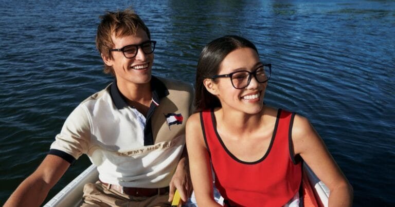Tommy Hilfiger y Safilo Extienden su Colaboración en Gafas