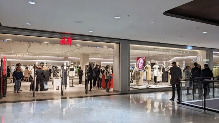 H&M revisa a la baja su rentabilidad tras un 30% menos en beneficios trimestrales