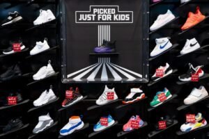 Foot Locker recorta sus previsiones anuales