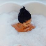 Beneficios de utilizar champús combinados que satisfacen diversas necesidades capilares según los expertos