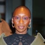 Cynthia Erivo hizo un llamado a dejar de lado tu abrigo de invierno