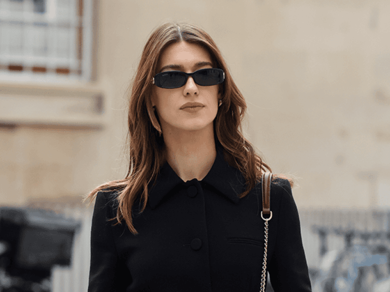 Daisy Edgar-Jones Llevó Estos Zapatos de Estilo Ballet Con Un Par de Vaqueros