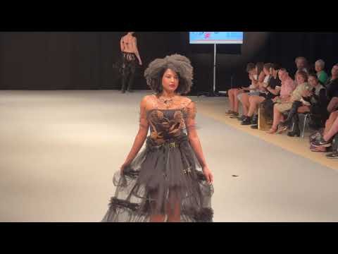 Desfile Asociación ADA | MOMAD24 – Edición septiembre