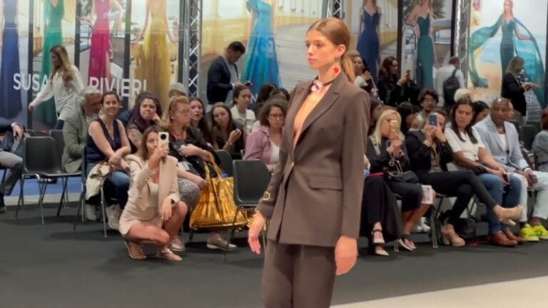 Desfile Asociación Mubri | MOMAD 23 septiembre