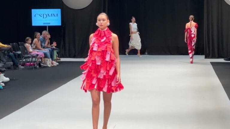 Desfile Centro Superior de Diseño de Moda de Madrid | MOMAD 23 septiembre