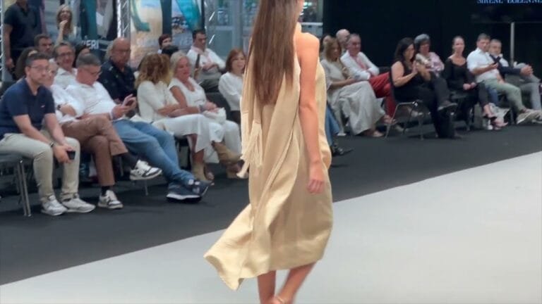 Desfile Sirene | MOMAD 23 septiembre