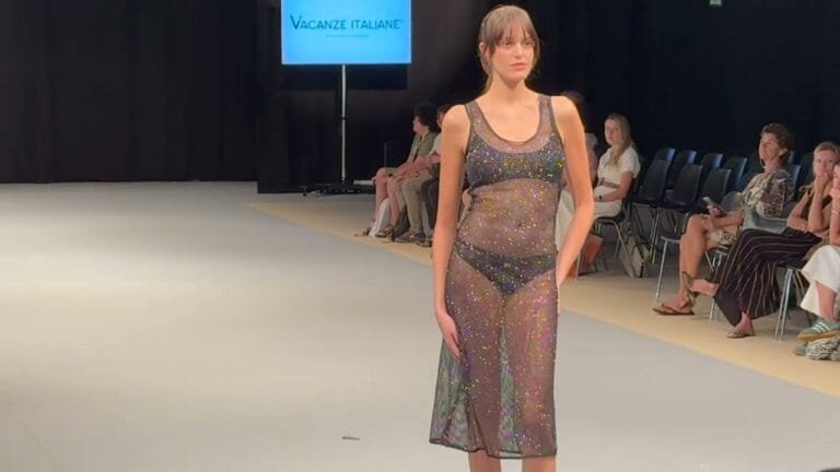 Desfile Vacanze Italiane | MOMAD24 – Edición septiembre