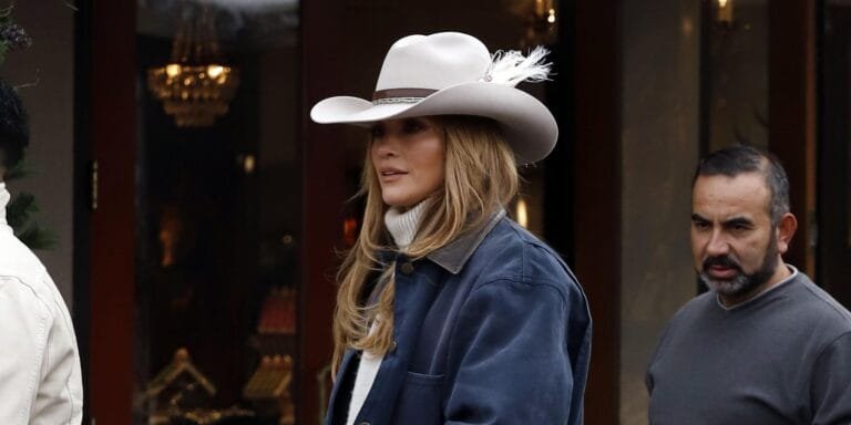 Jennifer Lopez Lució los Controversiales Pantalones Extravagantes que Adora Hollywood