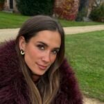 María Pombo transforma completamente su melena sin necesidad de un nuevo corte de pelo