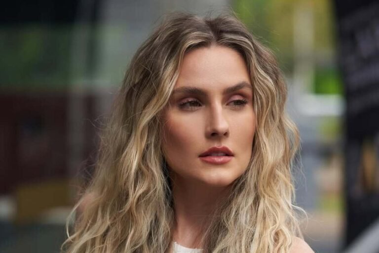 Mercadona lanza un nuevo gel fijador para realzar los rizos (incluso los más rebeldes) y mantenerlos perfectos hasta 48 horas