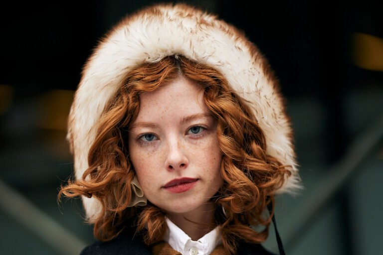 Tres cortes de cabello bob ideales para realzar el cabello ondulado y restar diez años