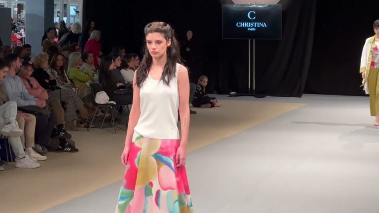 Así se vivió el desfile de Christina París en #MOMAD25 | Febrero 2025