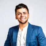 Esta primavera-verano 2025, los cortes de pelo corto para mujeres sofisticadas apuestan por la versatilidad, siempre con movimiento y textura