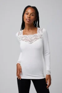 Camiseta térmica de manga larga con encaje de Ysabel Mora, en blanco