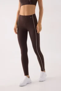 Leggings deportivos de tiro alto con efecto push-up de Ysabel Mora, en marrón
